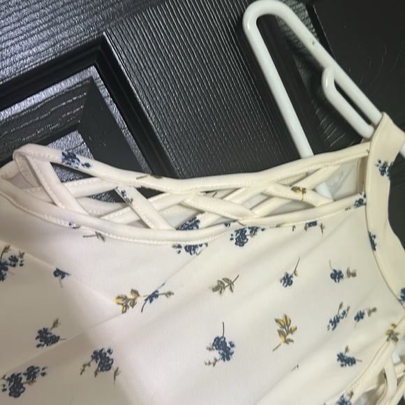 Spring/Summer Dress - Picture 2 of 7